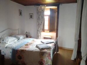 3 Schlafzimmer, Bügeleisen/Bügelbrett, Reisekinderbett, kostenloses WLAN