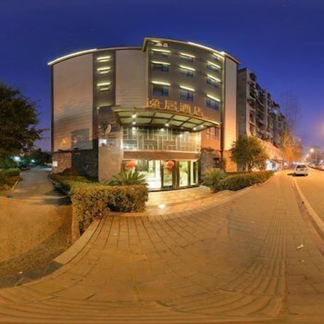 Exterior. Ease Hotel