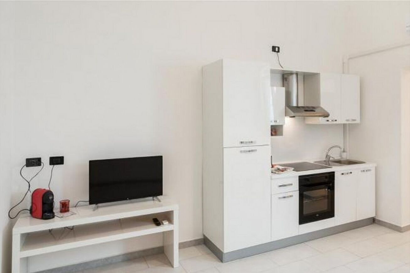 Réfrigérateur, four, plaque de cuisson, cafetière/bouilloire