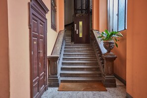 Interior - GuestHost - NEW! Two-room apartment Tortona Design, Navigli, P.ta Genova (Milano)