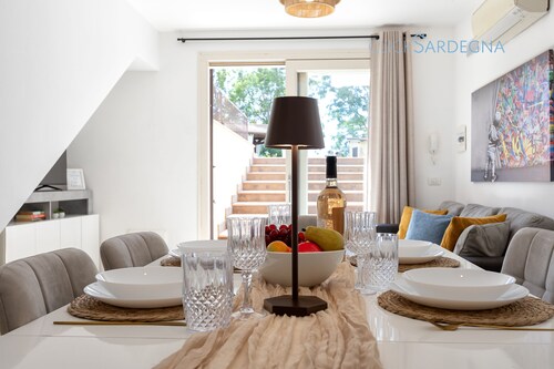 ClickSardegna Villa Paradiso with swimming pool and exclusive tennis court