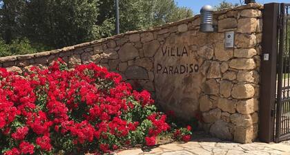 ClickSardegna Villa Paradiso with swimming pool and exclusive tennis court