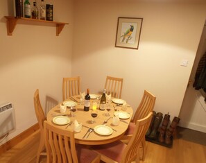 Dining - Escape to Rural Highlands Stunning Scenery, Sound of the Burn  Licence PK11943F (Aberfeldy)