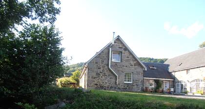 Escape to Rural Highlands Stunning Scenery, Sound of the Burn and wildlife