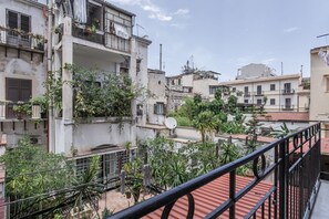 住宿地面