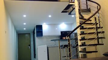 Classic-Dreibettzimmer | Verdunkelungsvorhänge, kostenloses WLAN