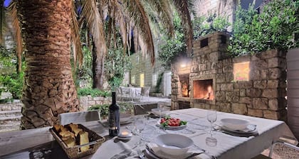 Casa Garden - Haus mit sechs Schlafzimmern für 12 Gäste, beheiztem Pool und in der Nähe von Stränden