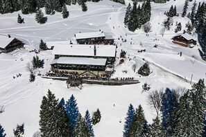 Uklassifisert bilde, 4 av 16, knapp