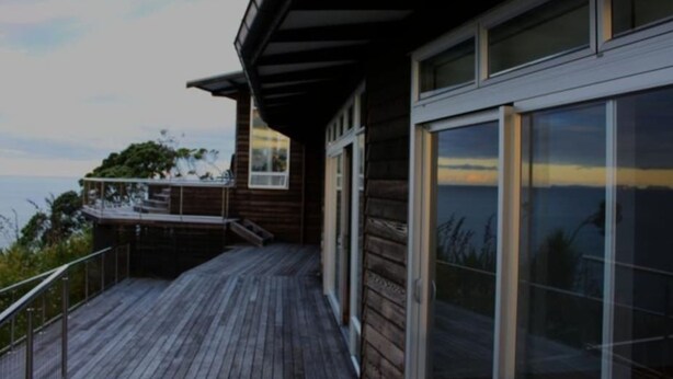 House, 4 Bedrooms | Balcony - Hot Water Beach - Coromandel (Hot Water Beach)
