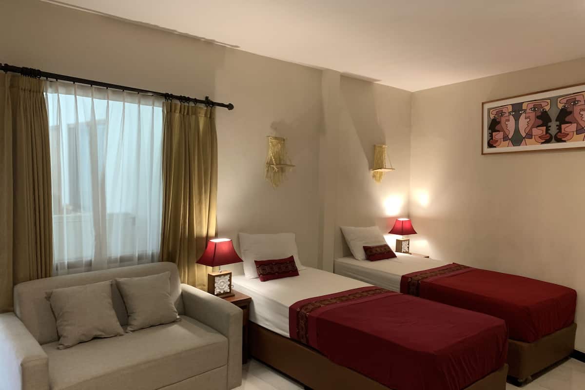 Deluxe Twin Room | Desk, soundproofing, free WiFi, bed sheets