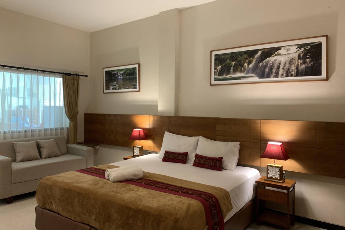 Deluxe Double Room | Desk, soundproofing, free WiFi, bed sheets