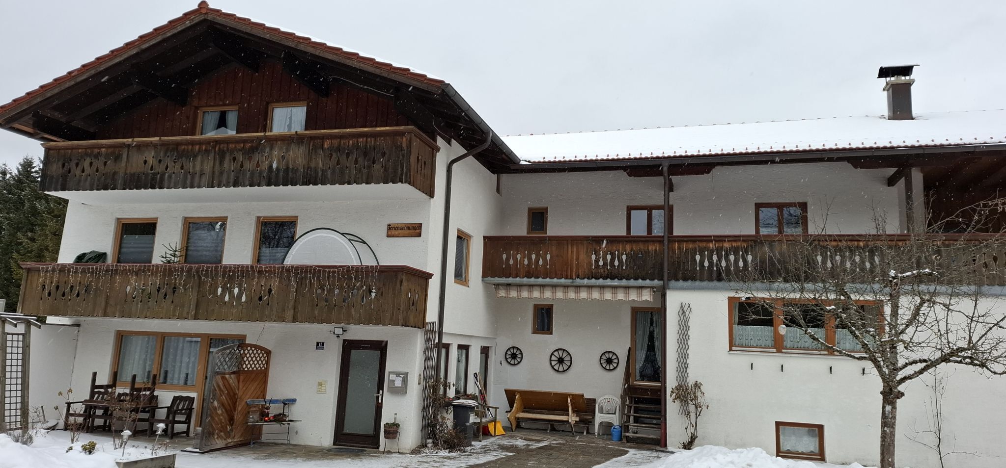 Ferienwohnungen Stockinger inkl. Chiemgaukarte (DE Ruhpolding) - Stockinger Martina - 1865-Haus im Winter