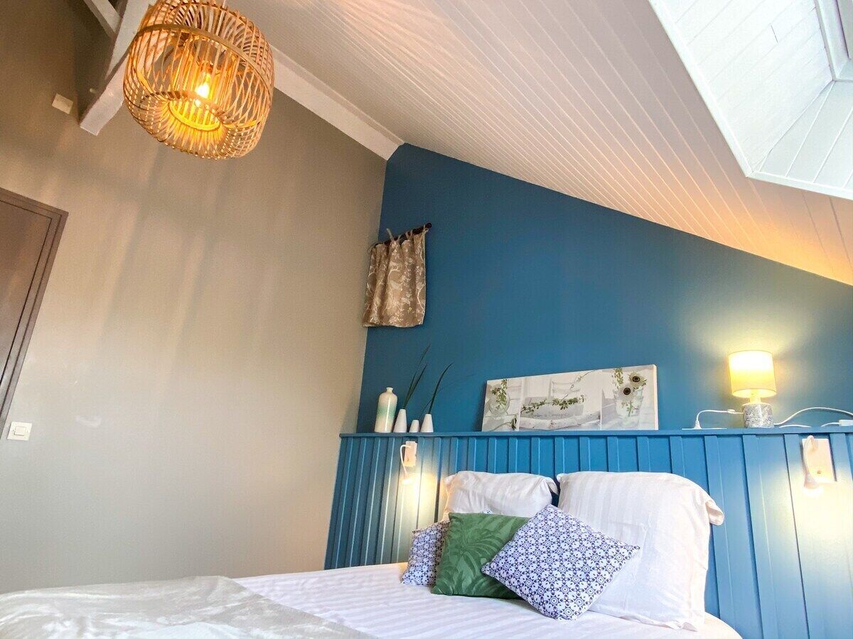 1 bedroom, iron/ironing board, travel crib, WiFi