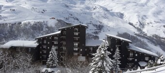 les menuires, charming two-room apartment, renovated, at the foot of the slopes   