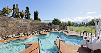 Christmas Mountain Village, Wisconsin Dells, 2 Bedroom Villa