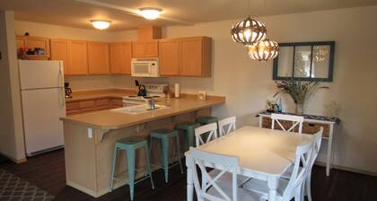 You need a getaway! 1st Floor Alpine Village Condo. Walk to town!