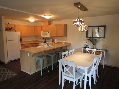 You need a getaway! 1st Floor Alpine Village Condo. Walk to town! 