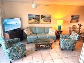 Een smart-tv en een dvd-speler