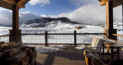 SKI IN & SKI OUT- 5 bedrooms in Prospect Development-SKI TO GOLD LINK LIFT