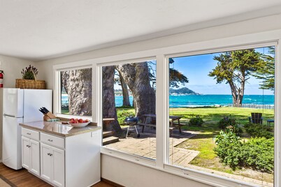 Beach Front Cottages with Stunning Views Abalone Cottage