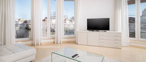 TV