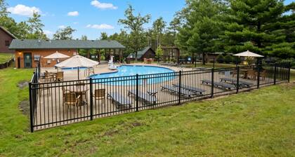 Wisconsin Dells | Pool & Waterpark Access | 2BR Timber