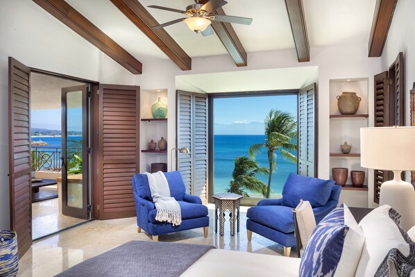 4 bedrooms, in-room safe, iron/ironing board, free WiFi - Fabulous Beachfront Penthouse Condo, Premier Golf Membership and Yacht (Punta de Mita)