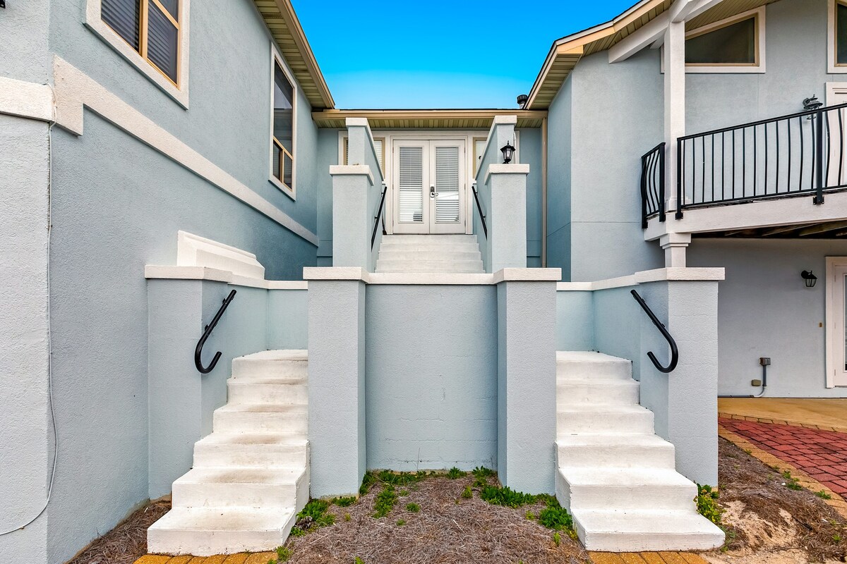 Photo 29 of Large home with private pool & ocean views - beach nearby, dog-friendly