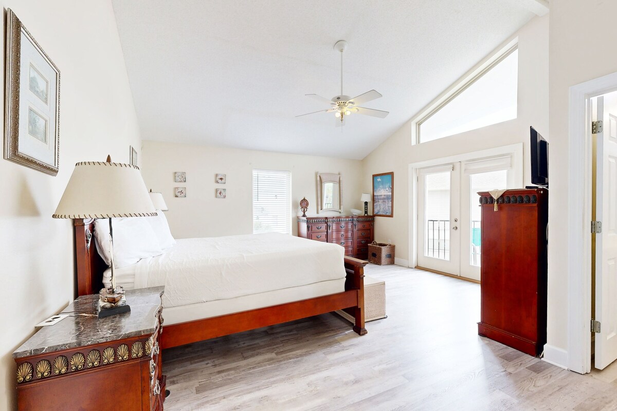 Photo 18 of Large home with private pool & ocean views - beach nearby, dog-friendly