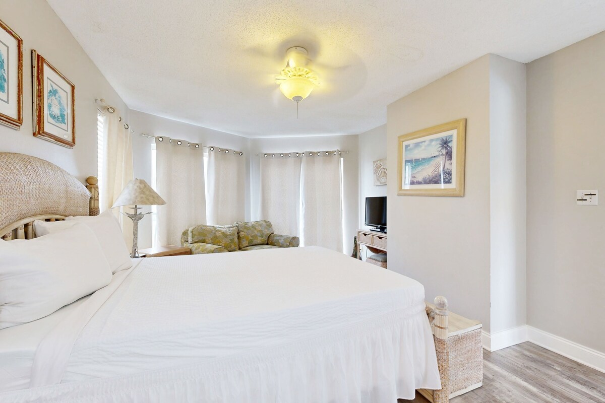 Photo 12 of Large home with private pool & ocean views - beach nearby, dog-friendly