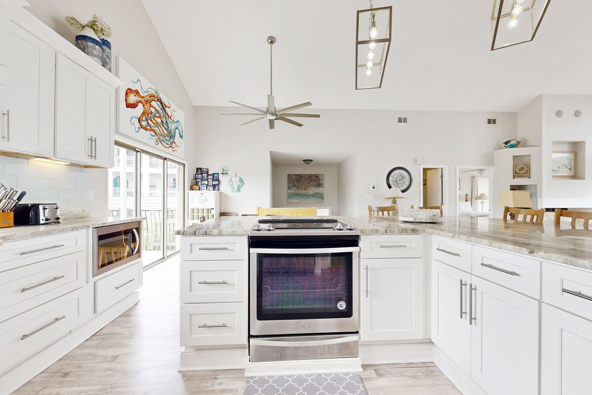 Photo 10 of Large home with private pool & ocean views - beach nearby, dog-friendly