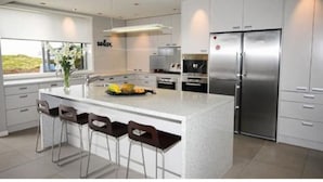 Casa, 5 habitaciones | Cocina privada