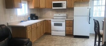 Hillside Cabin #3   Annapolis, MO  Black River