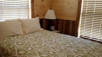 2 chambres, Wi-Fi gratuit, draps fournis