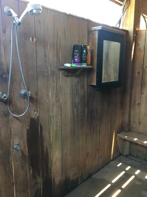 Towels, toilet paper