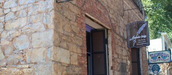 Le château décanté; à deux minutes en voiture du centre-ville de Murphys