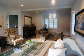 House, 2 Bedrooms | Living area