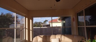 Ren och bekväm 3 sovrum 2 badrum !! :) 