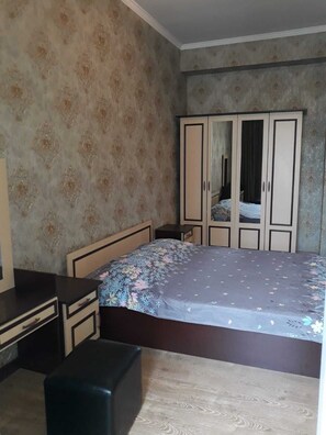 2 bedrooms