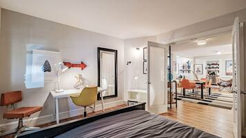 4 bedrooms, desk, iron/ironing board, travel crib