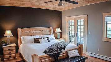 3 soverom, safe på rommet, skrivebord og strykejern/-brett