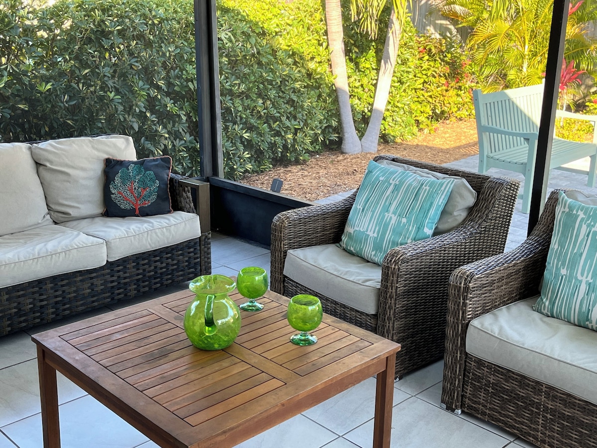 Photo 4 of Naples Pool Home, Walk to Vanderbilt Beach & Mercato