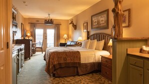 2 bedrooms, iron/ironing board, WiFi, bed sheets - Wilderness Club™ at Big Cedar® - 2 Bedroom Combined Lodge (Ridgedale)
