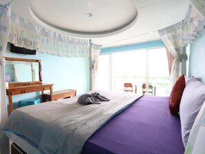 Room - Talaylarndao Resort (Koh Lan)