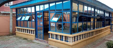 Bar (in der Unterkunft)