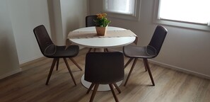 Suite Deluks, pemandangan kota | Ruang keluarga