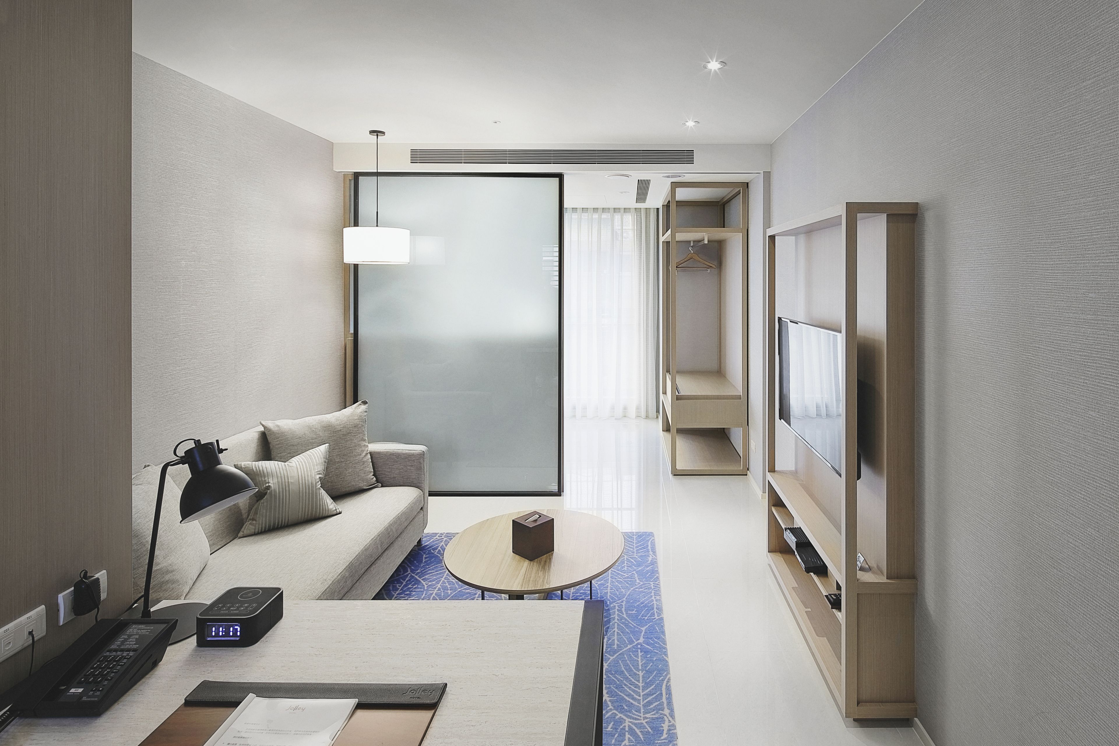 comfort suite, multiple beds | living area | 43-inch lcd tv with cable channels, tv