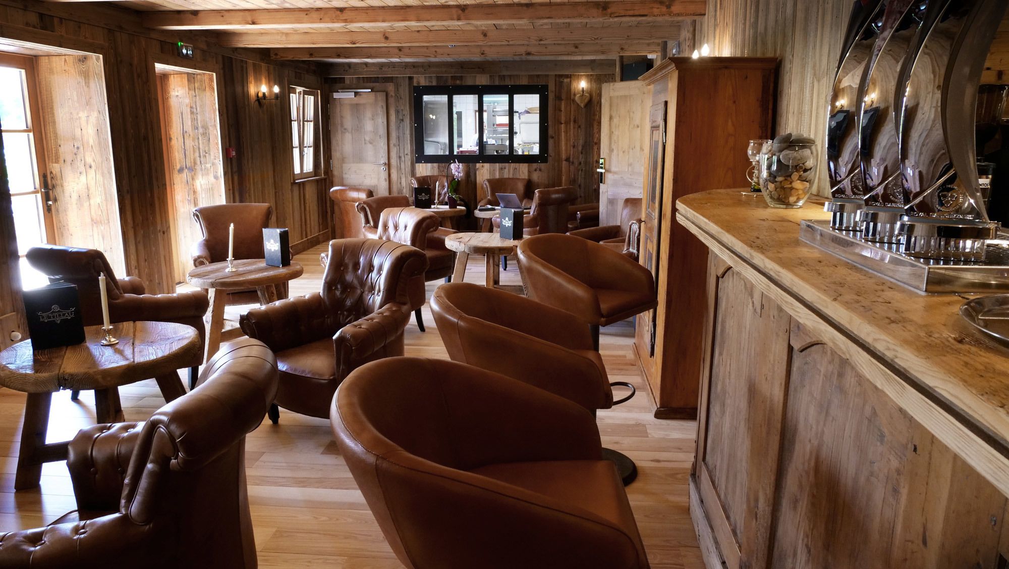 Bar (in der Unterkunft)