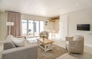 2 bedrooms, bed sheets - Fork West Apartments - Ground Floor 3 (Cederberg)