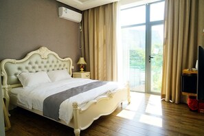 Comfort-Doppelzimmer | Blick auf den Innenhof